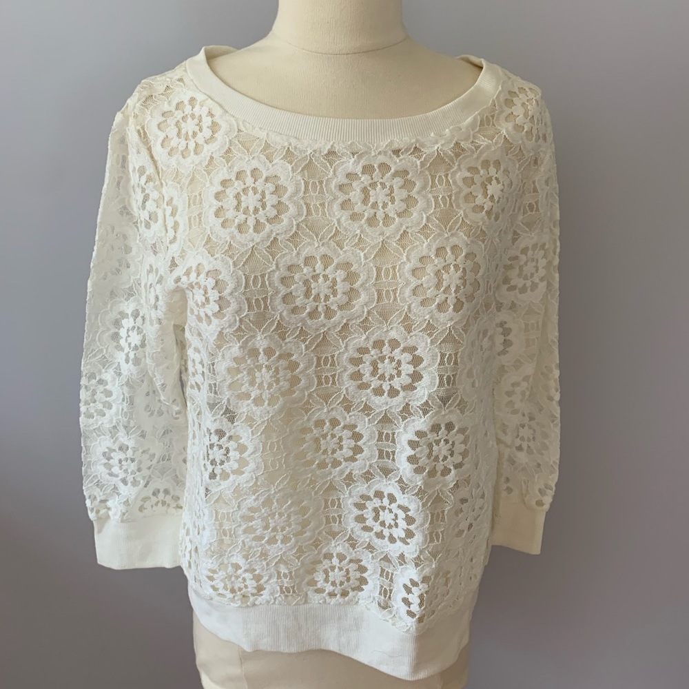 Flower lace long sleeve top